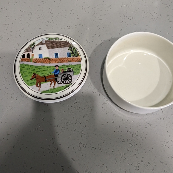 Design Naif Candy Box &  Lid - Picture 3 of 4